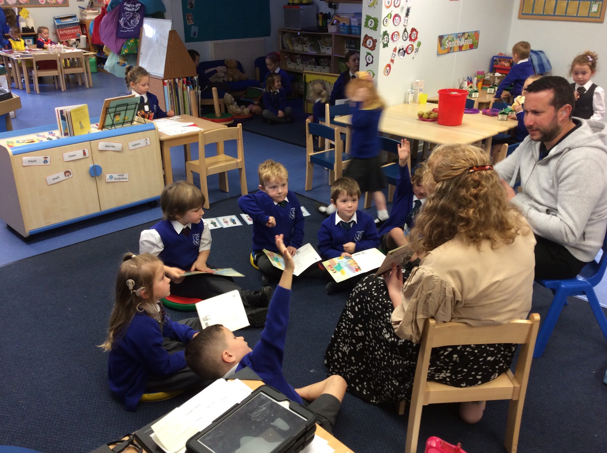 Image of Ducklings love  Reading!